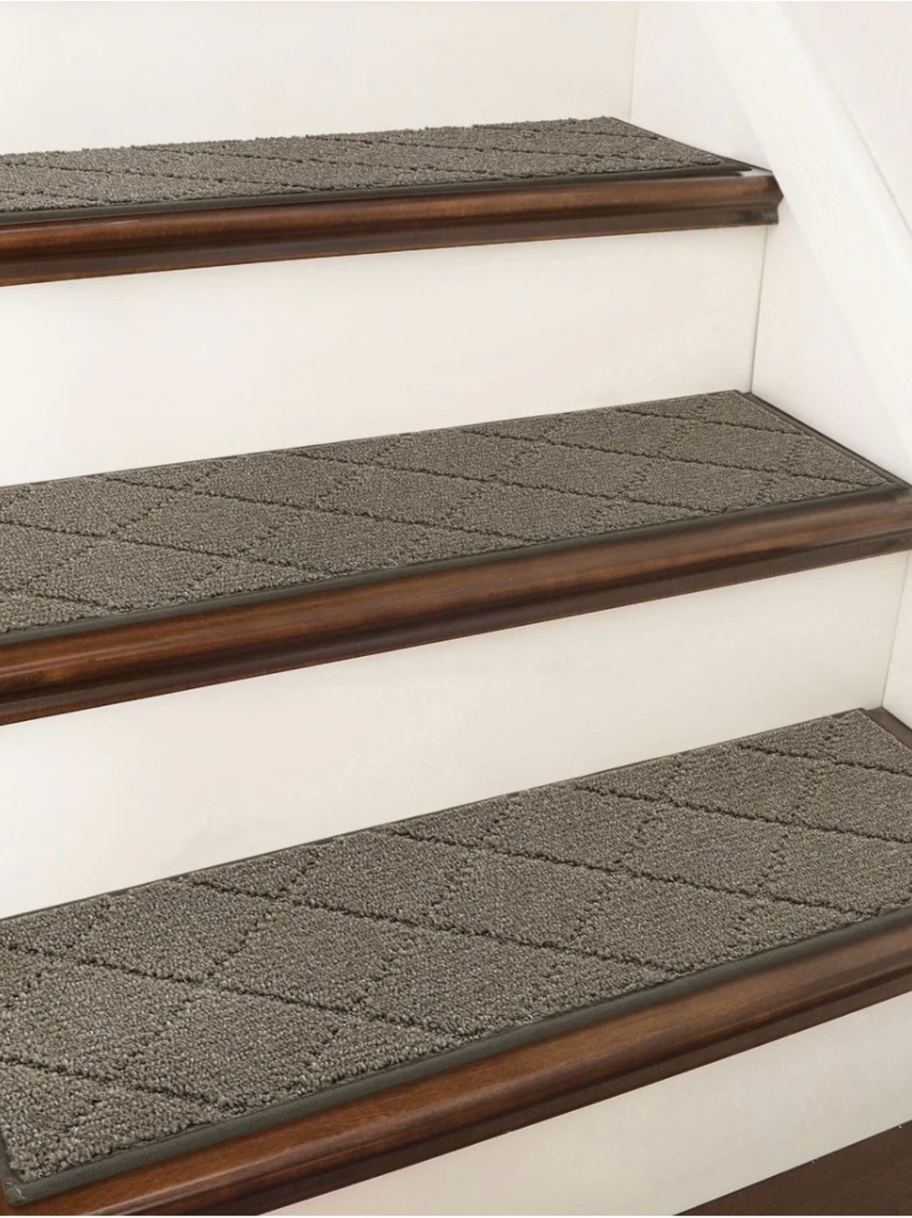 Taupe Diamond-Pattern Stair Tread - Home Accents